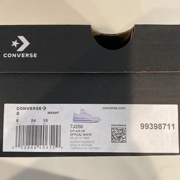 Custom toddler Converse size 8 - Picture 5 of 5